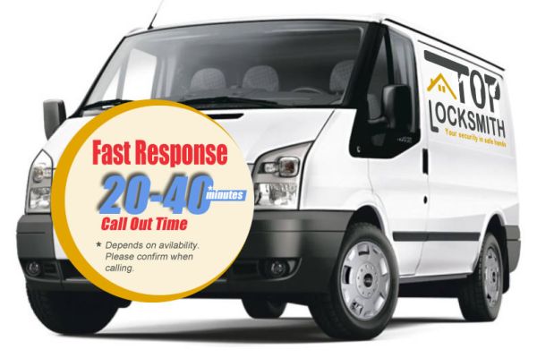 24 Hour emergency locksmith in Holywell Green